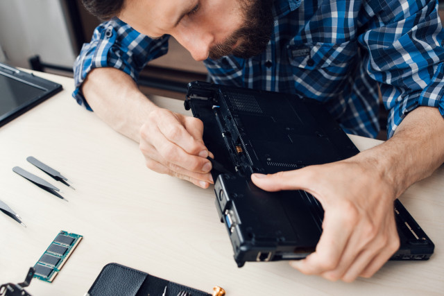 laptop repair in Tambaram